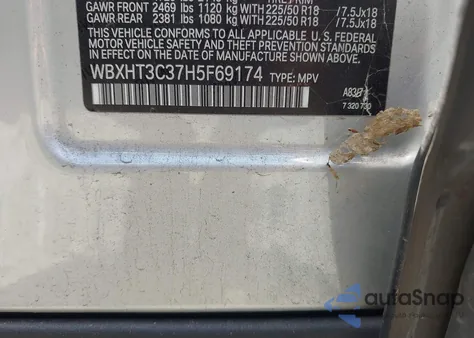 2017 BMW X1 xDrive28I из США, поврежденный, VIN WBXHT3C37H5F69174